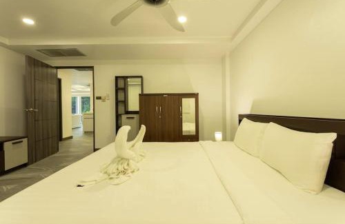 Nai Harn Apartment | 2BR Sandside Nai Harn Condo C133