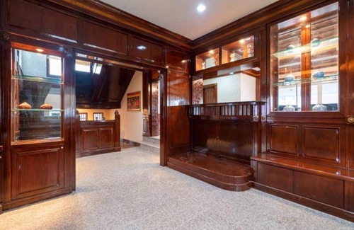 Ratsada Villa | 583 m² Villa ∙ 3 bedrooms ∙ 12 guests