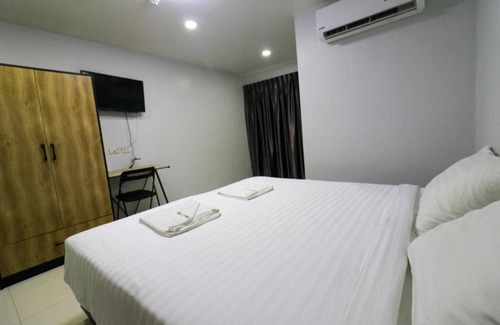 Kathu Apartment | Apartment ∙ 8 guests