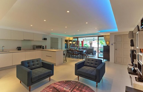 Patong Apartment | APARTMENT BEACHFRONT SEA VIEW 132