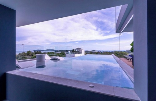 Wichit House | "Big Legend: 6-Story Luxury Villa with Apartment"
