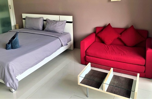Wichit Apartment | Chic Studio Seaview Condo | GYM Kitchen Balcony