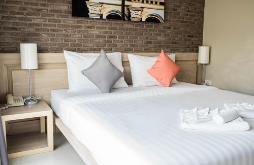 Talat Nuea Hotel | Chinotel - SHA Plus