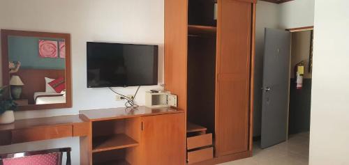 Kata Hotel | Flowernight Guesthouse