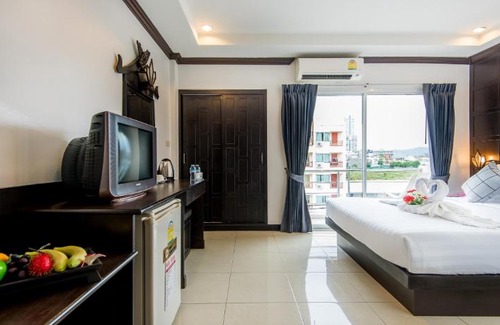 Patong Hotel | Hallo Patong Hotel(SHA Certified)