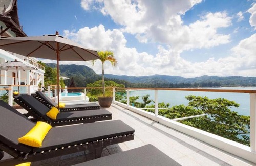 Kamala Villa | Hidden Gems 6 bedrooms Beachfront Villa Kamala
