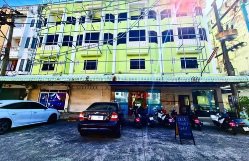 Talat Nuea Hotel | Hotel ∙ 8 guests