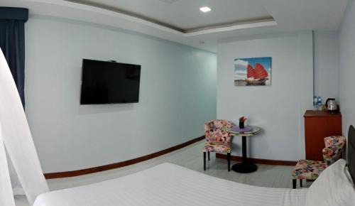 Nanai Road Hotel | La Capannina Hotel Patong