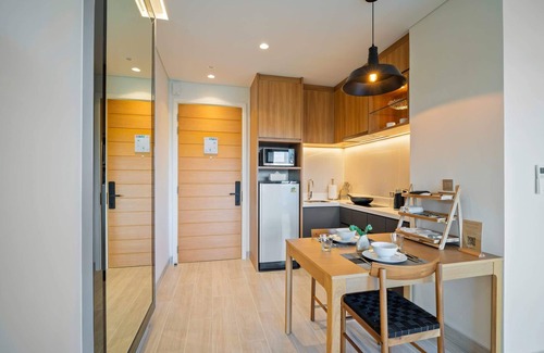 Laguna Condo | Laguna Lakeside Residences 1BR B3 Road side