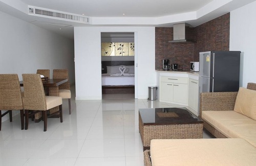 Kata Apartment | Luxury sea view apartment in condo with services