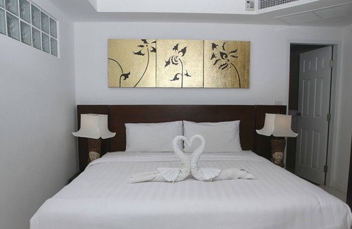 Kata Apartment | Luxury sea view apartment in condo with services