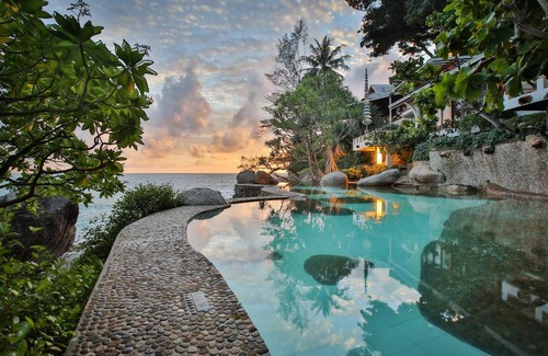 Kata Resort | Mom Tri's Villa Royale - SHA Plus
