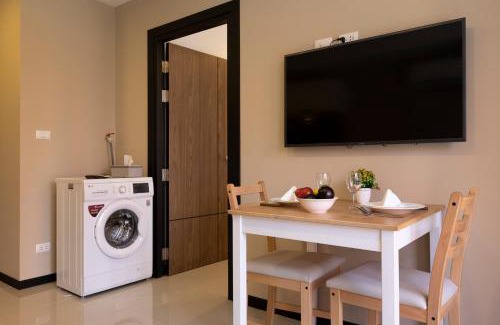 Nai Harn Apartment | NaiHarn Sea Condo by Holy Cow, 1-BR, courtyard view