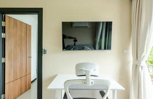 Rawai Apartment | Room 402 Rawai Beach Condo