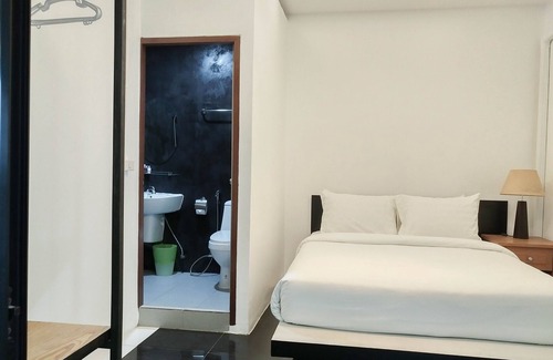 Wichit House | Room with Breakfast · Standard Room, 16min to Phuket Old Town