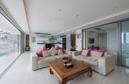 Kata Condo | Seaview 2 Bedroom and 2 Bathroom