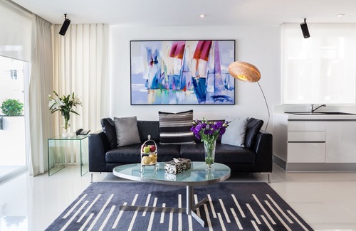 Patong House | (SHA Plus) BYD Lofts /1 Bedroom Deluxe Suite with Daily Buffet Breakfast