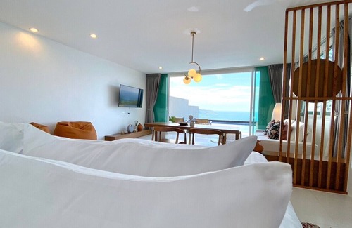 Kamala Villa | Stunning 2 BR Infinity Pool Villa W/Panoramic Seaview