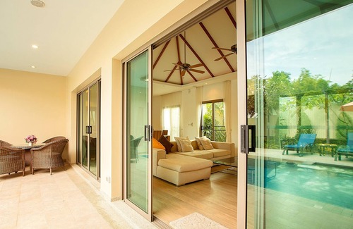Rawai House | VILLA BOND BY TROPICLOOK