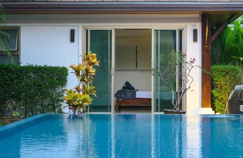 Rawai Villa | Villa Dinadi