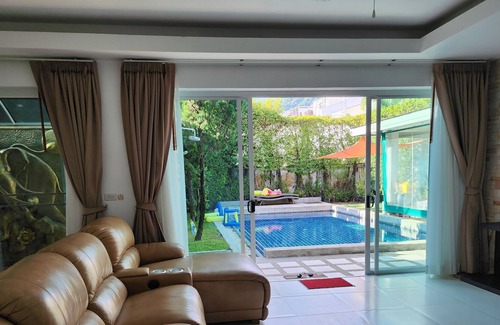 Kamala Villa | Villa-sport 10 min walking to the beach
