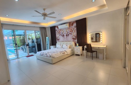 Kamala Villa | Villa-sport 10 min walking to the beach