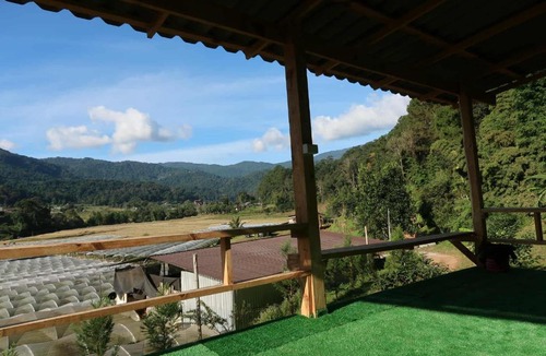 Ban Luang House | จรรยา โฮมสเตย์ 3แม่กลางหลวง