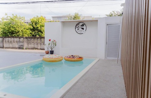 Ban Bang Saen House | ชรินพูลวิลล่าบางแสน Bloom Villa Bangsaen Jarin Street
