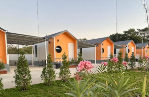 Dan Khun Thot Resort | ดีพลัส รีสอร์ท แอน พลูวิลล่า