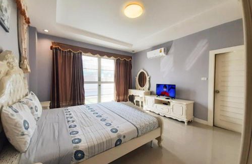Hua Hin Villa | บ้านพักหัวหิน 15-25 คน สระว่ายน้ำส่วนตัวพร้อมสไลเดอร์