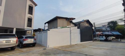 Ban Tai Hotel | บ้านใต้ชุกโดน BaantaiChukadon guest house