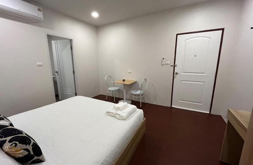 Talat Yai Villa | อาโป๋เฮ้าส์ ทาวน์โฮมสไตล์มินิมอล ใจกลางเมืองภูเก็ต