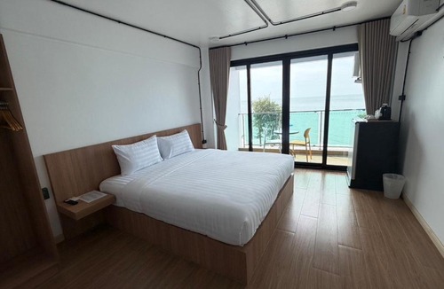 Jomtien Hotel | โรงแรม เซิร์ฟบีช Surf Beach Hotel