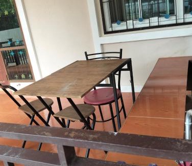 Tha Sut House | โฮมสเตย์บ้านสวนน้องโมเน่
