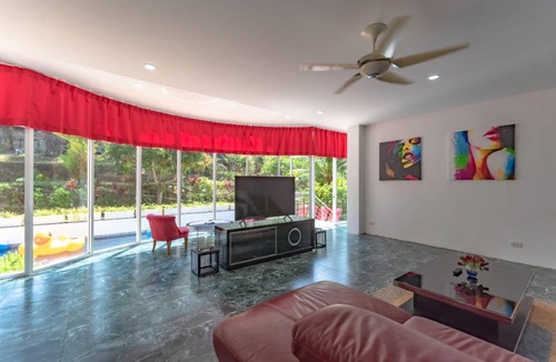 Chalong Villa | 1000 m² Villa ∙ 10 bedrooms ∙ 24 guests