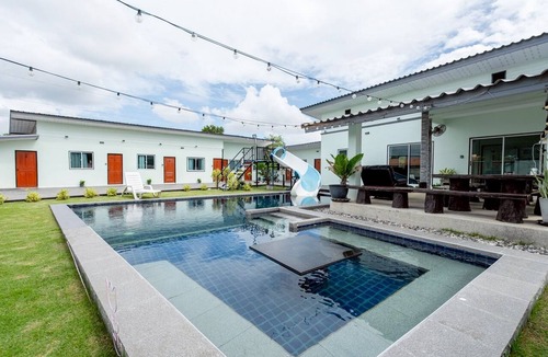 Pong Villa | 12 BR Pool Villa Near Mabprachan Lake Pattaya