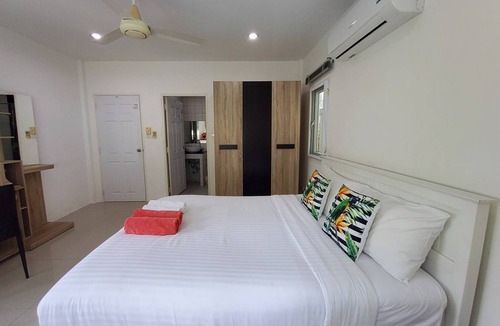 Chalong Villa | 120 m² Villa ∙ 2 bedrooms ∙ 5 guests