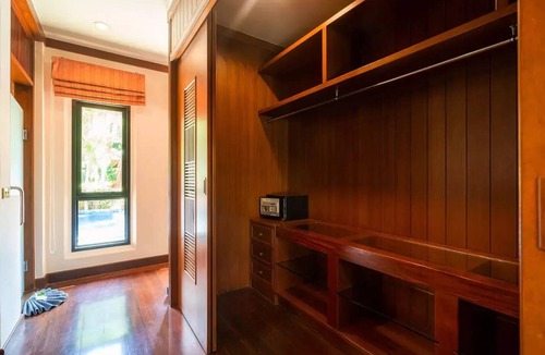 Nai Harn Villa | 1350㎡ Gated Private Royal Pool Beach Villa 4 bdrsn