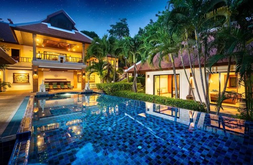 Nai Harn Villa | 1350㎡ Gated Private Royal Pool Beach Villa 4 bdrsn
