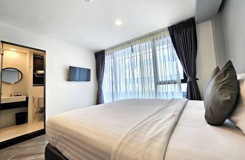 Khlong San Hotel | 14 Sathorn hotel