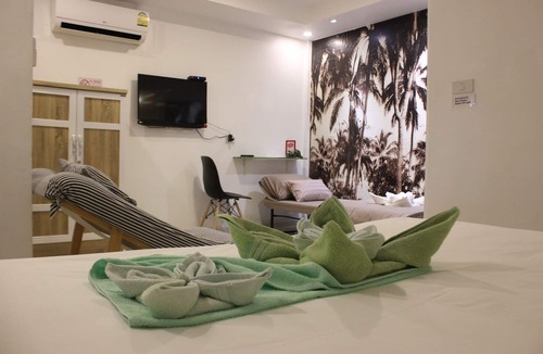 Rawai Hotel | 1715 House - White Rhino