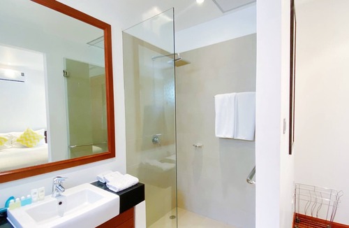 Cherngtalay Villa | 1br Pool Villa Walk to Bangtao Beach and Catch club