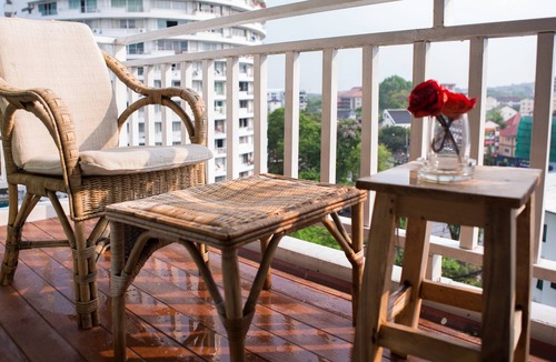 Huay Kaew Apartment | 2 Balconies ☁ Mind Blowing Mountains Views ☀ Instaworthy