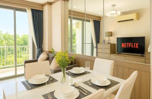Bangkok Central Business District Apartment | 2 Bed 2 Bath Luxury Apartment Next to Convention Center