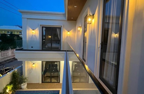 North Pattaya Villa | 2 Palm Villas Wongamat Beach