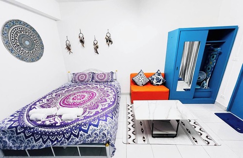 Chan Kasem House | 208 Budget Room Wi-Fi &Utilities Bangkok’s center