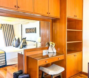 Choeng Thale Villa | 3-4BR Laguna Phuket Golf Course Villa with Pool & Jacuzzi