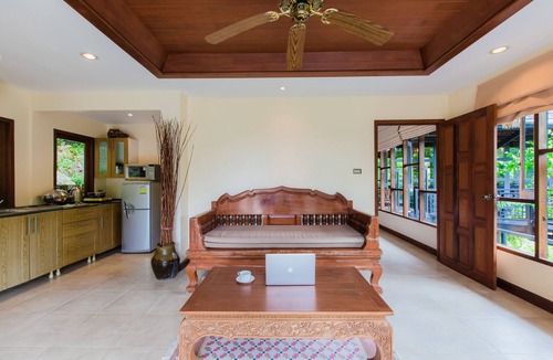 Patong Villa | 3 bedroom villa for 8 guests