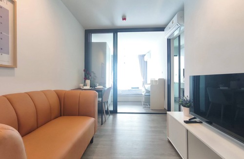Talat Phlu Condo | 3 mins walk BTS Superb 1BR Fast Wifi