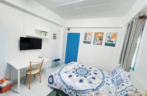 Chan Kasem House | 307 Budget Room, wifi&utilities Bangkok’s center